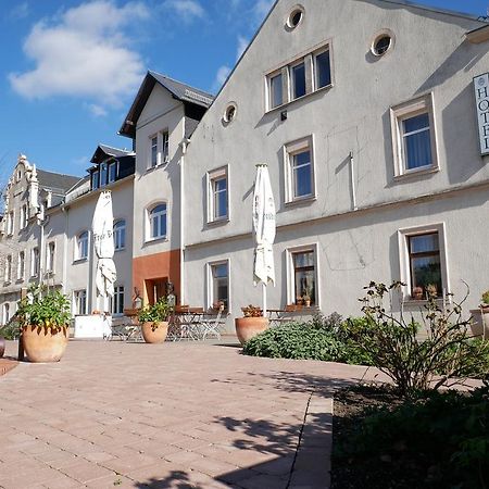 Hotel Garni Brauhof Niederwiesa ภายนอก รูปภาพ