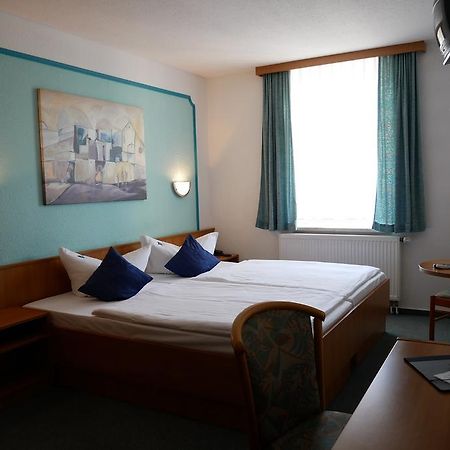 Hotel Garni Brauhof Niederwiesa ภายนอก รูปภาพ