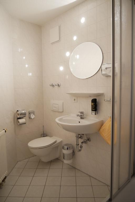 Hotel Garni Brauhof Niederwiesa ภายนอก รูปภาพ